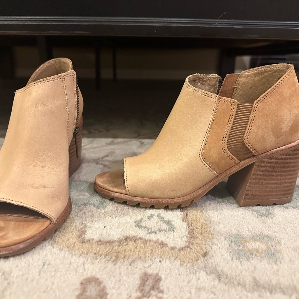 Tan Peep-Toe Block Heel Ankle Boots Sorel